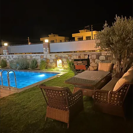 Havuzlu Tas Hotel Seferihisar